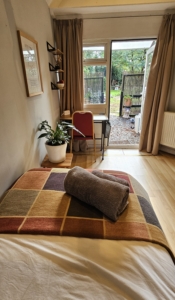 room to rent in Reading meditation centre